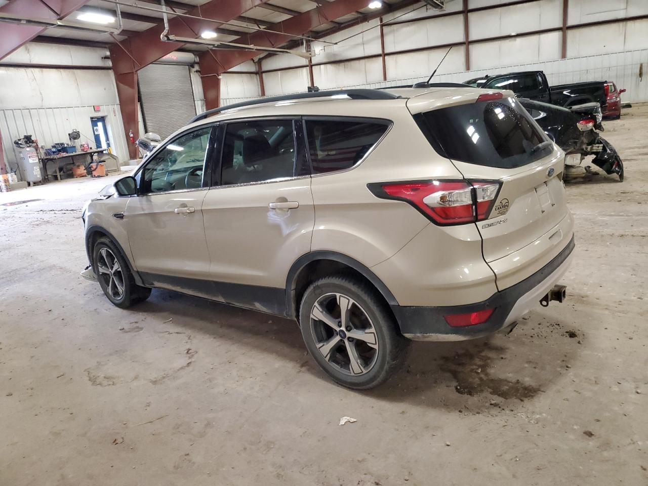Image 2 of 2017 FORD ESCAPE SE 2017 with VIN 1FMCU9G91HUA50464