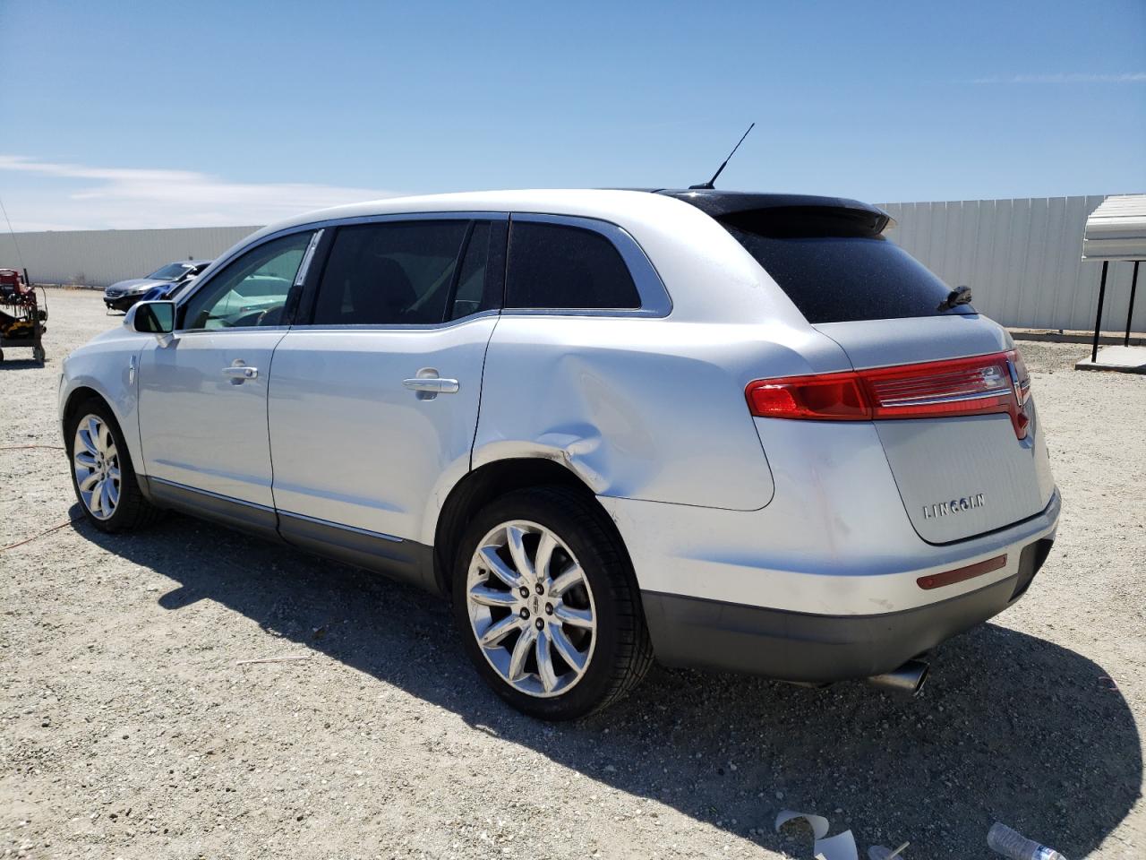 Image 2 of 2010 LINCOLN MKT  2010 with VIN 2LMHJ5FR7ABJ29453