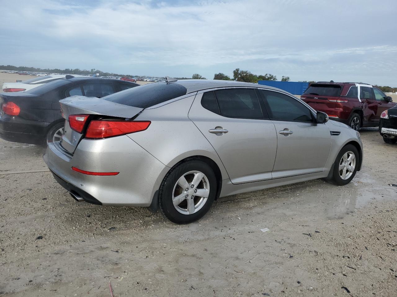 Obraz 3 z 2015 KIA OPTIMA LX 2015 z VIN KNAGM4A71F5556431