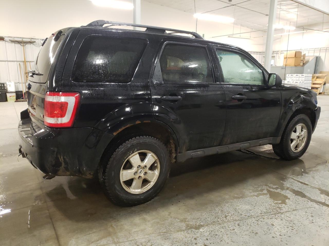 Image 3 of 2012 FORD ESCAPE XLT 2012 with VIN 1FMCU9DG4CKA67542