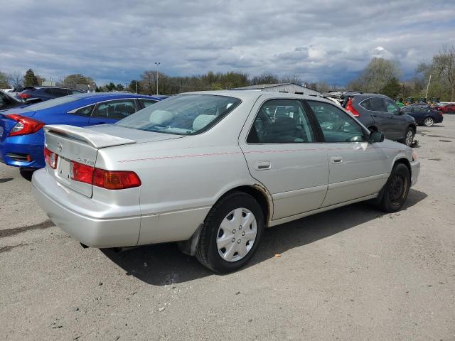 Obraz 3 z 2001 TOYOTA CAMRY CE 2001 z VIN 4T1BG22K51U098401