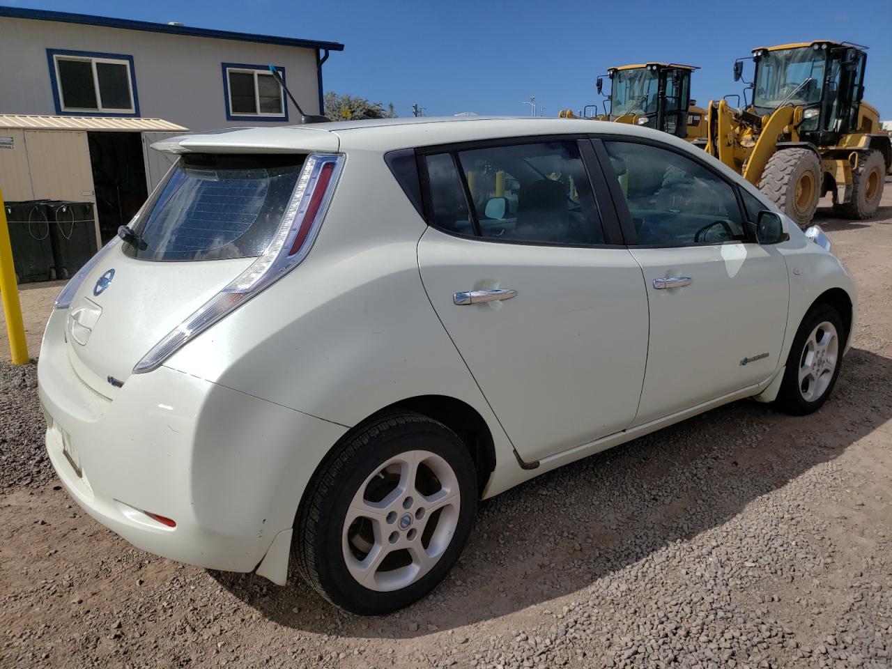 Image 3 of 2011 NISSAN LEAF SV 2011 with VIN JN1AZ0CP6BT005548