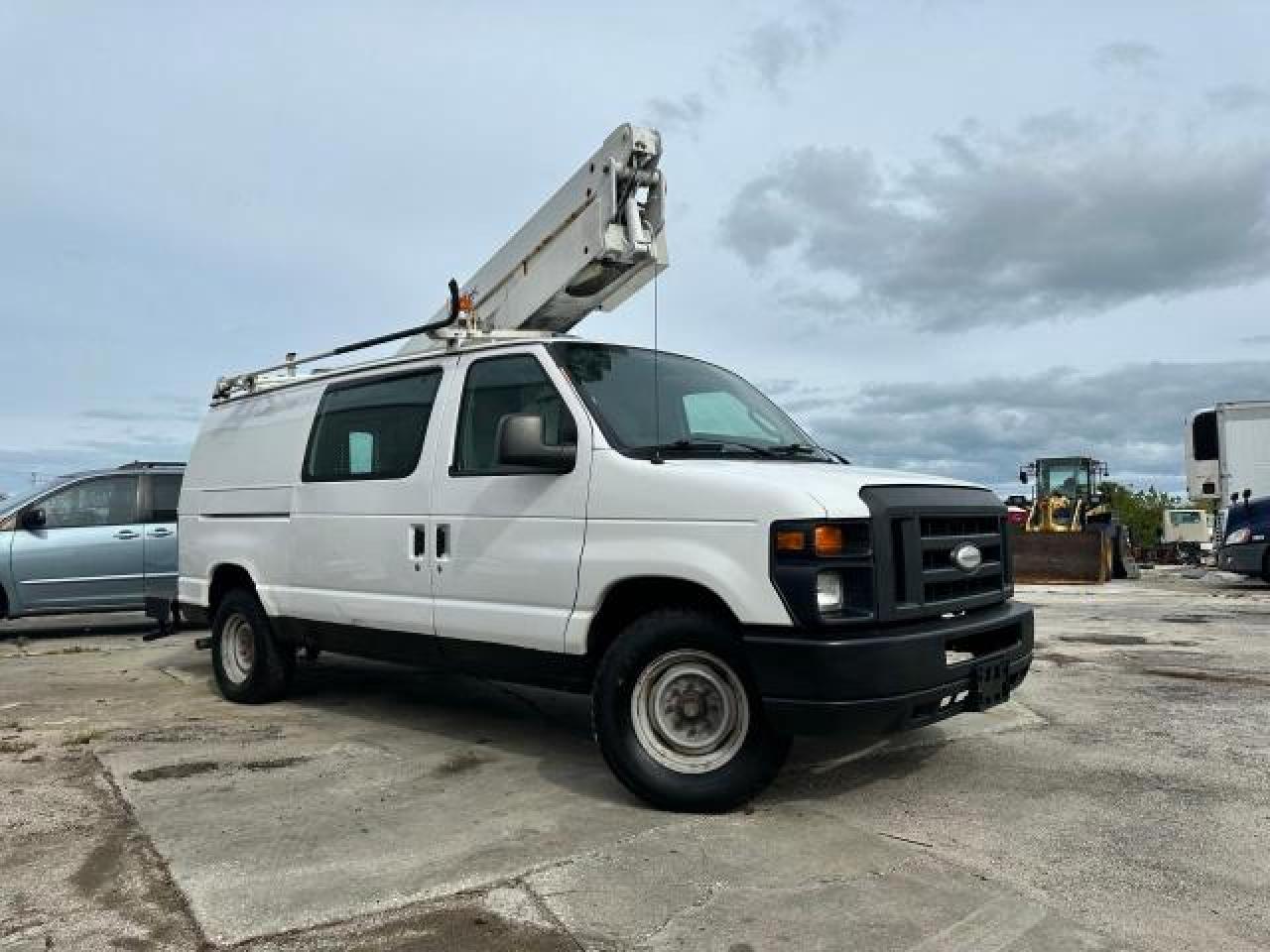 Изображение 1 2009 FORD ECONOLINE E350 SUPER DUTY VAN 2009 с VIN 1FTSE34L49DA88959