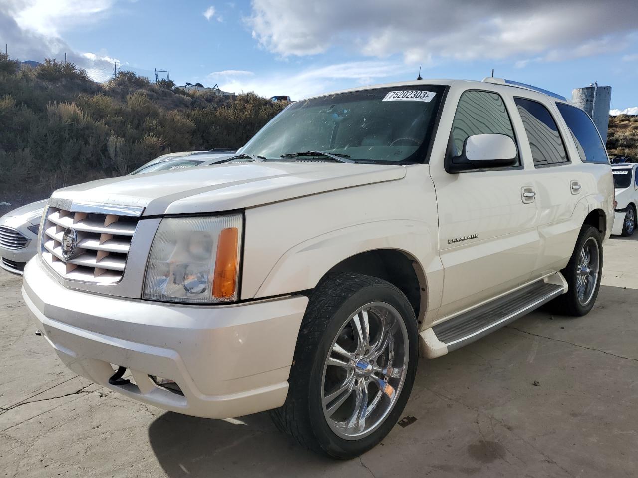 Image 1 of 2002 CADILLAC ESCALADE LUXURY 2002 with VIN 1GYEK63N42R228957