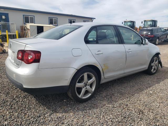 Image 3 of 2010 VOLKSWAGEN JETTA LIMITED 2010 with VIN 3VWAZ7AJ8AM129125