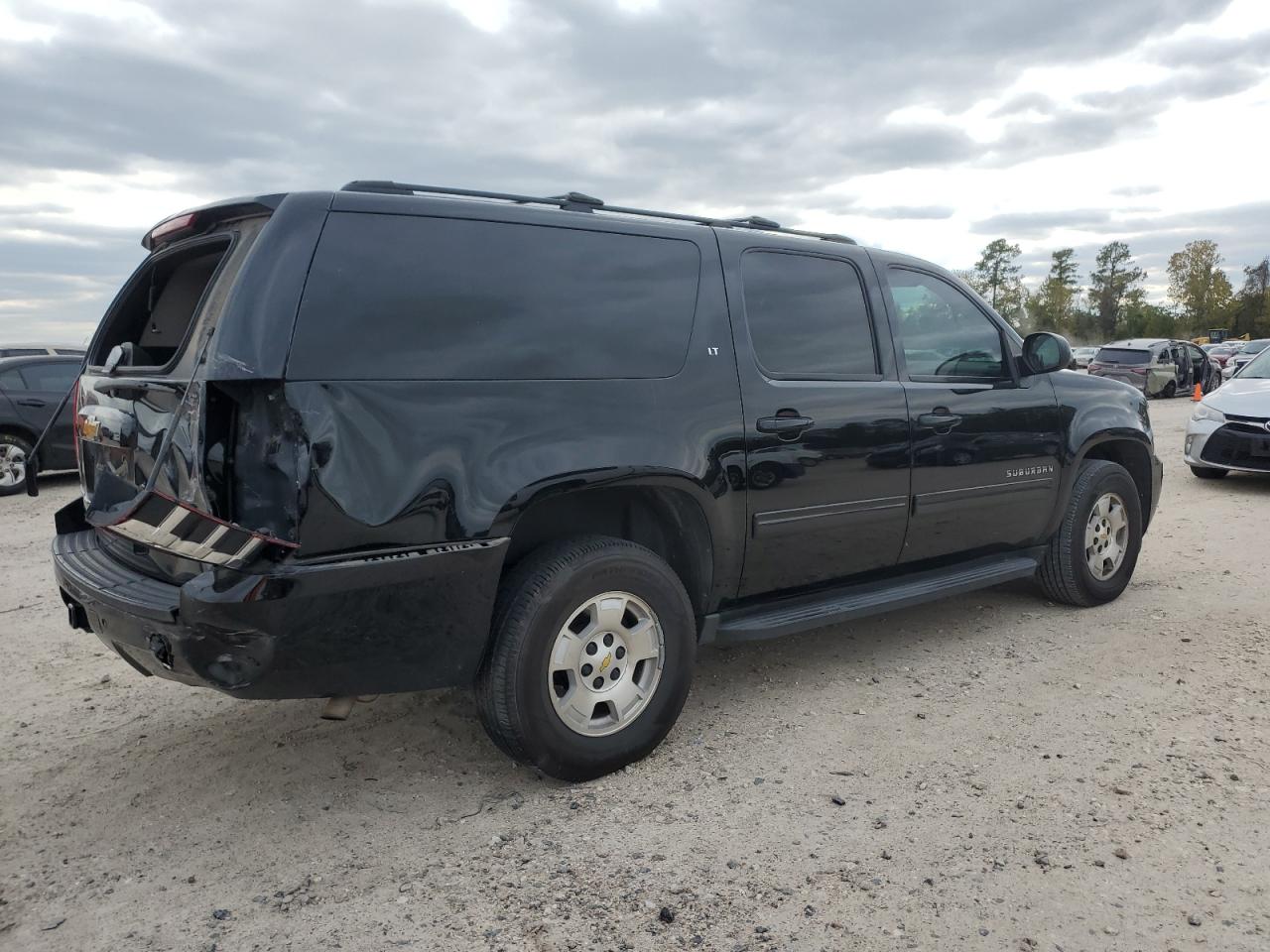 Изображение 3 2012 CHEVROLET SUBURBAN K1500 LT 2012 с VIN 1GNSKJE78CR135409