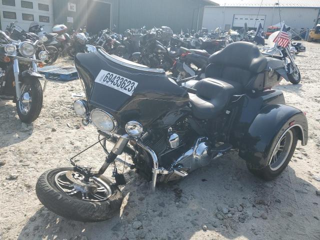 Изображение 2 2011 HARLEY-DAVIDSON FLHTCUTG  2011 с VIN 1HD1MAM12BB852728