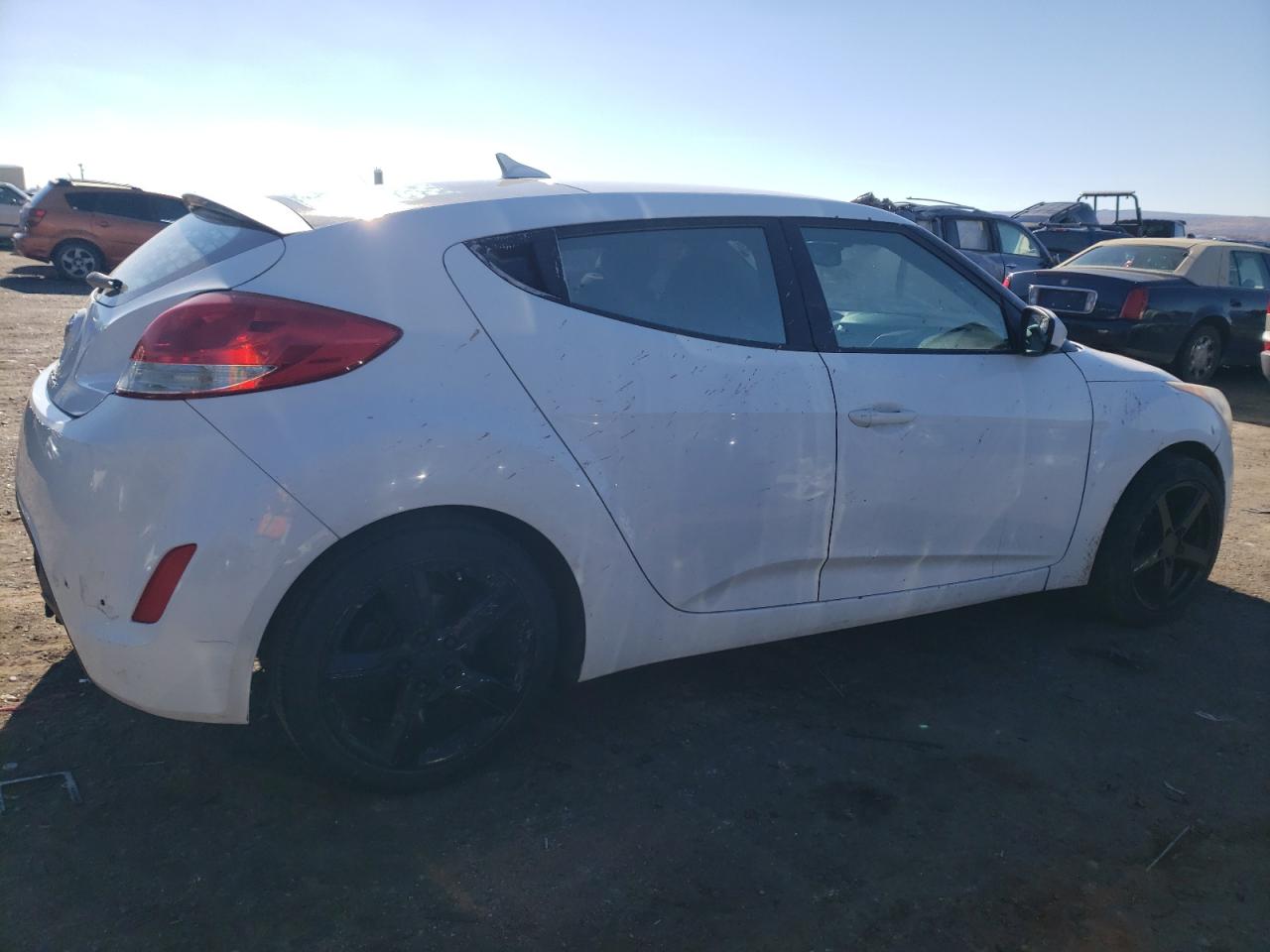 Image 3 of 2012 HYUNDAI VELOSTER  2012 with VIN KMHTC6AD8CU025214