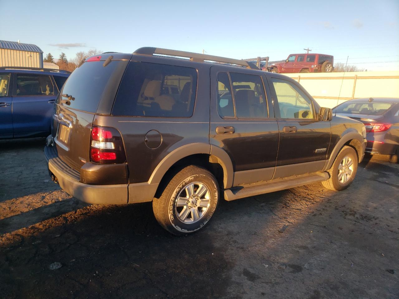 Obraz 3 z 2006 FORD EXPLORER XLT 2006 z VIN 1FMEU73E26UA71305