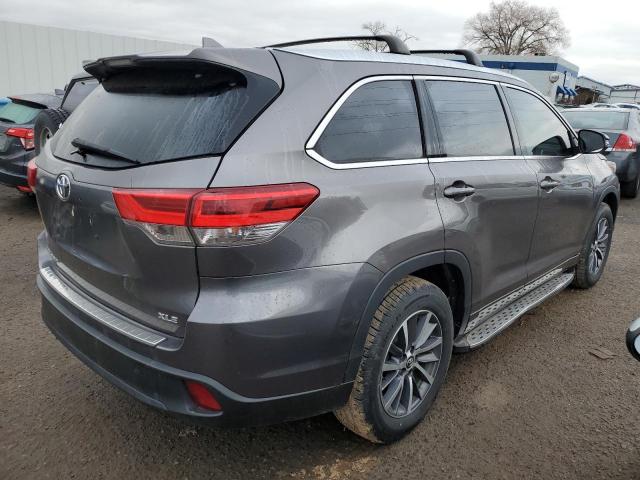 Изображение 3 2017 TOYOTA HIGHLANDER SE 2017 с VIN 5TDKZRFH1HS190531