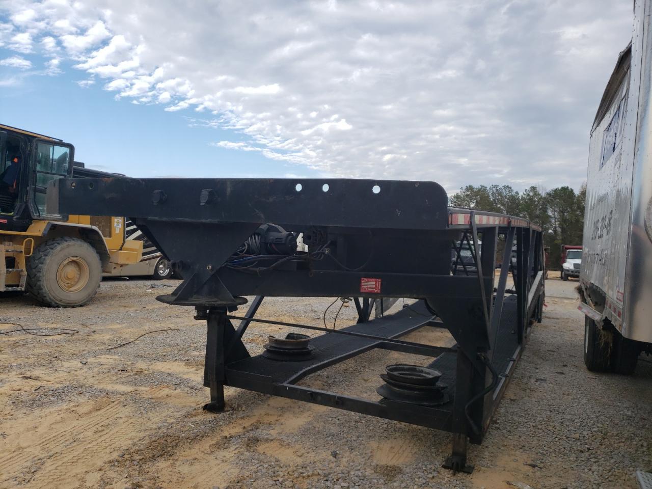 Image 2 of 2006 ARO TRAILER 2006 with VIN 15XFE50206L000672