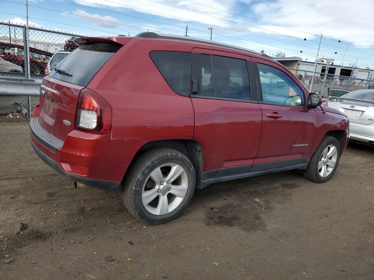 Изображение 3 2016 JEEP COMPASS LATITUDE 2016 с VIN 1C4NJDEB3GD685523