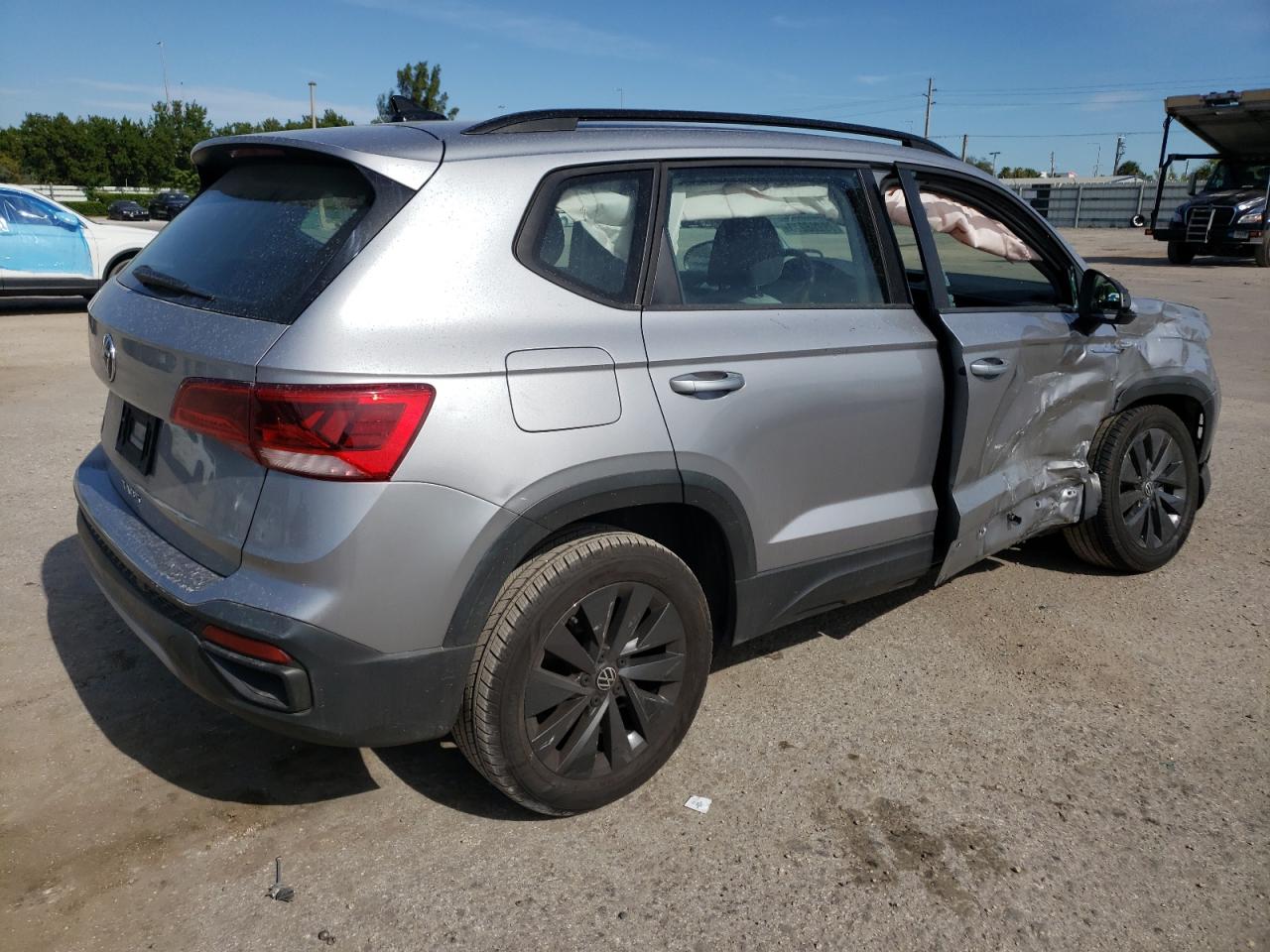 Obraz 3 z 2022 VOLKSWAGEN TAOS S 2022 z VIN 3VVCX7B24NM036800