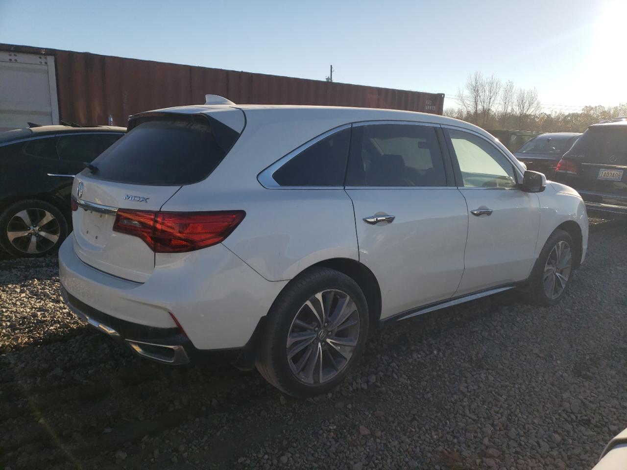 Image 3 of 2018 ACURA MDX TECHNOLOGY 2018 with VIN 5J8YD3H5XJL009170
