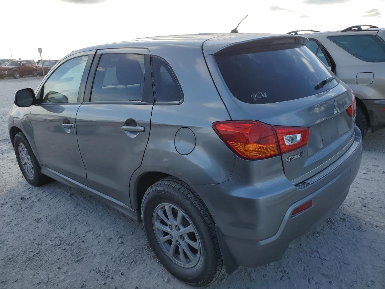 Obraz 2 z 2011 MITSUBISHI OUTLANDER SPORT ES 2011 z VIN JA4AP3AU6BZ022676
