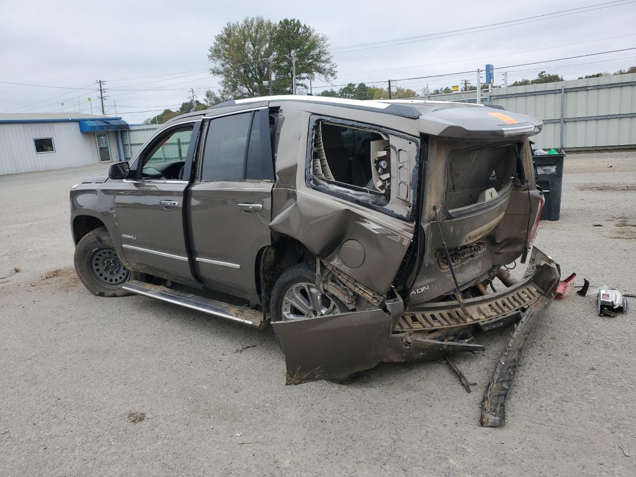 Image 2 of 2015 GMC YUKON DENALI 2015 with VIN 1GKS2CKJ6FR572001
