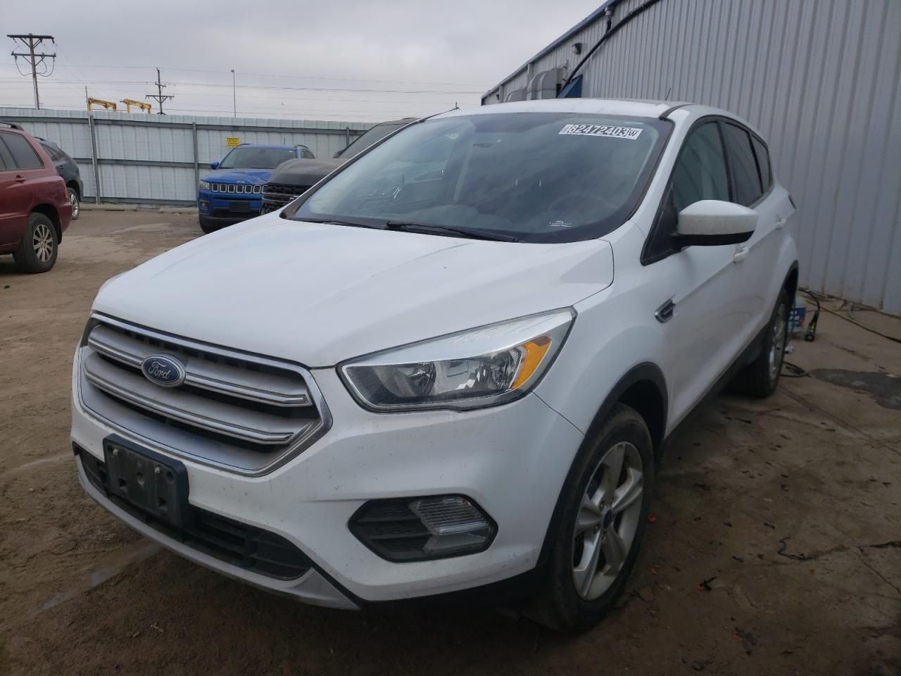 Изображение 2017 FORD ESCAPE SE 2017