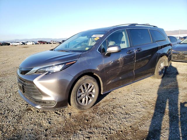 Image 1 of 2022 TOYOTA SIENNA LE 2022 with VIN 5TDBRKEC6NS116983