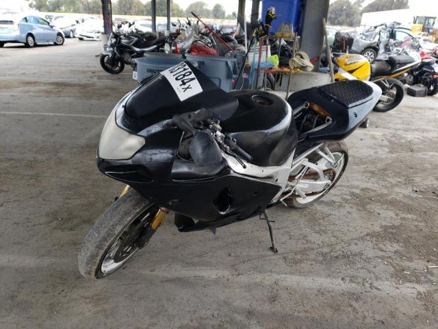 Obraz 3 z 2001 SUZUKI GSX-R1000  2001 z VIN JS1GT74A712107757