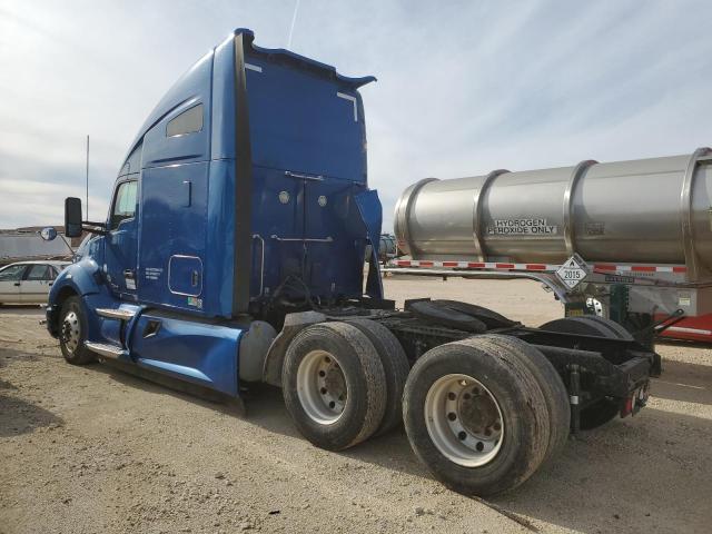 Image 3 of 2017 KENWORTH CONSTRUCTION T680 2017 with VIN 1XKYD49X6HJ108602