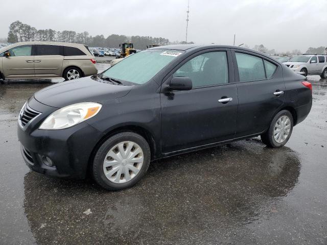 Obraz 1 z 2013 NISSAN VERSA S 2013 z VIN 3N1CN7AP7DL847158