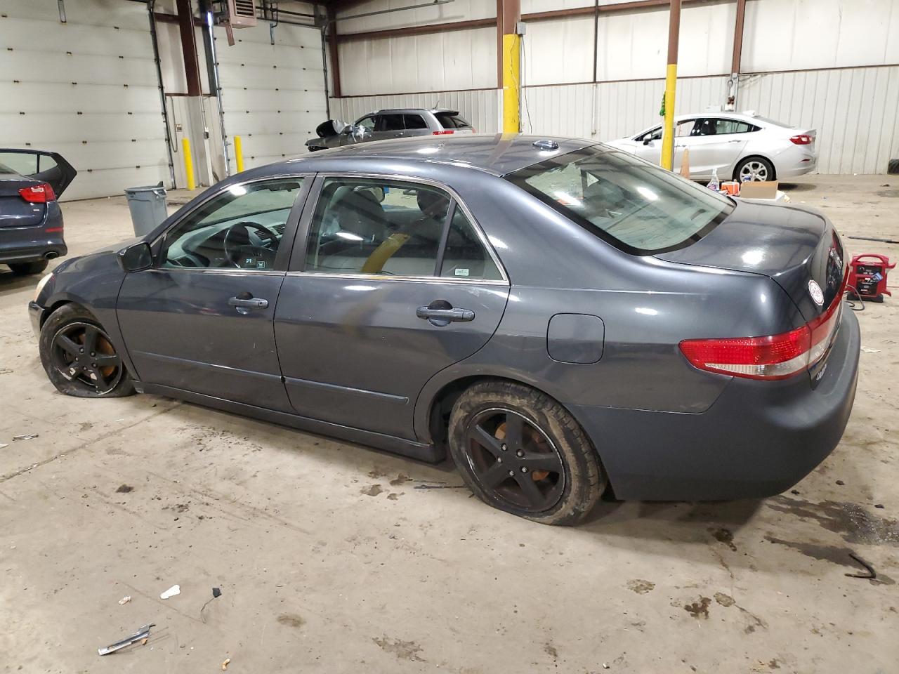 Image 2 of 2004 HONDA ACCORD EX 2004 with VIN 1HGCM56804A006037