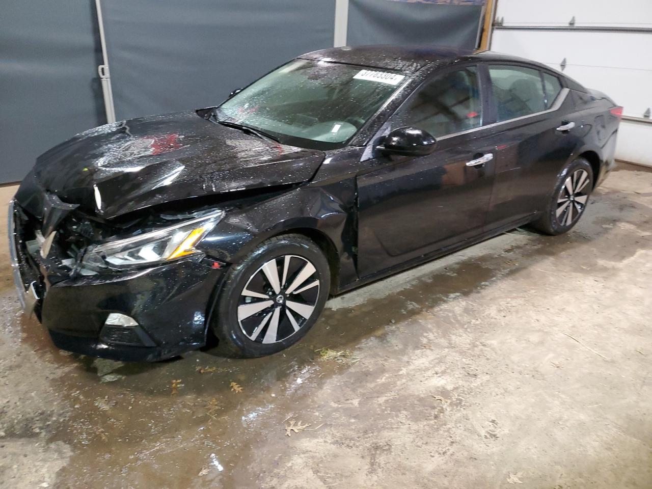Image 1 of 2022 NISSAN ALTIMA SV 2022 with VIN 1N4BL4DV4NN392607