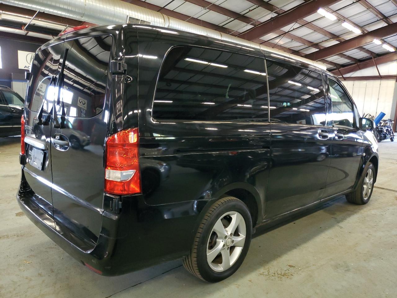 Obraz 3 z 2018 MERCEDES-BENZ METRIS  2018 z VIN WD4PG2EE8J3392743