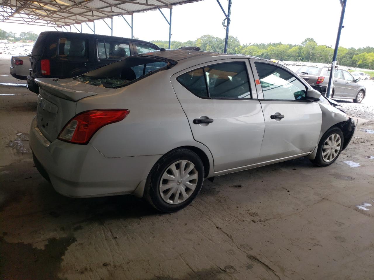Изображение 3 2018 NISSAN VERSA S 2018 с VIN 3N1CN7AP0JL888596