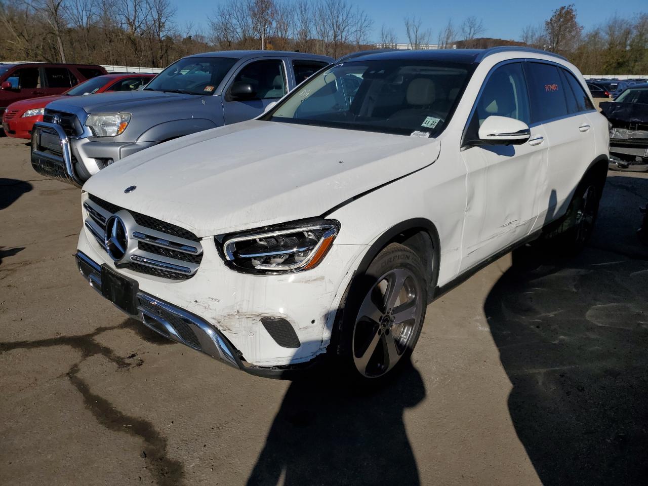 Obraz 1 z 2022 MERCEDES-BENZ GLC 300 4MATIC 2022 z VIN W1N0G8EB9NG121136
