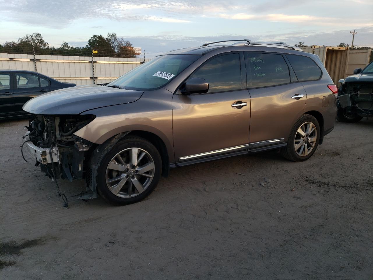 Image 1 of 2014 NISSAN PATHFINDER S 2014 with VIN 5N1AR2MN1EC612348