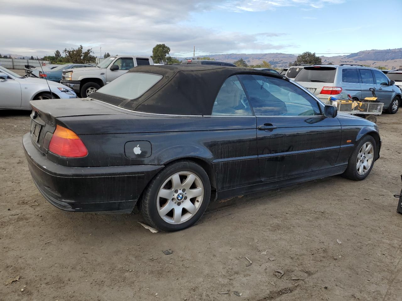 Image 3 of 2001 BMW 325 CI 2001 with VIN WBABS33491JY52679