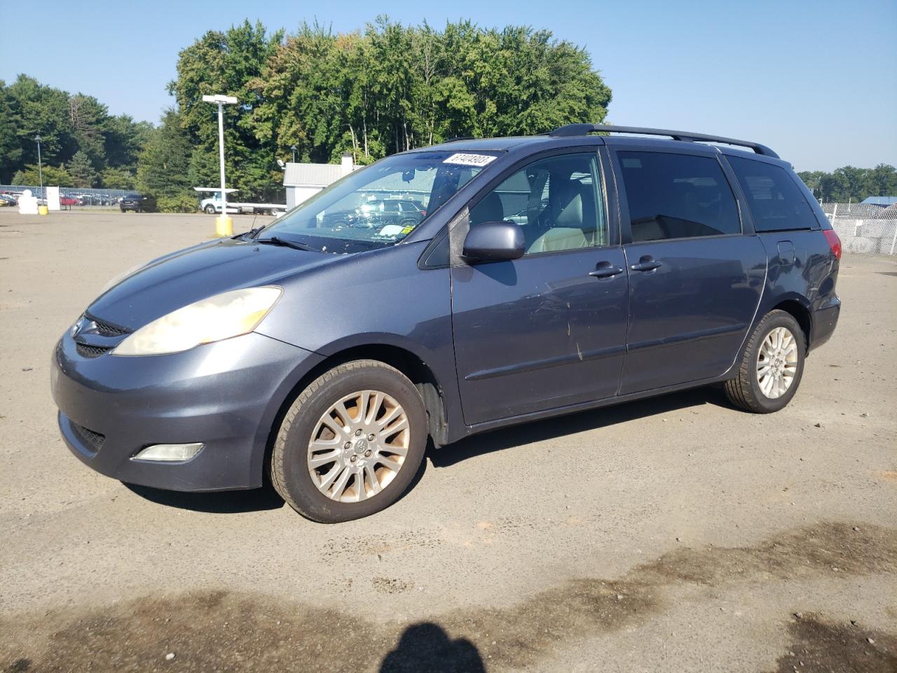 Obraz 2010 TOYOTA SIENNA XLE 2010