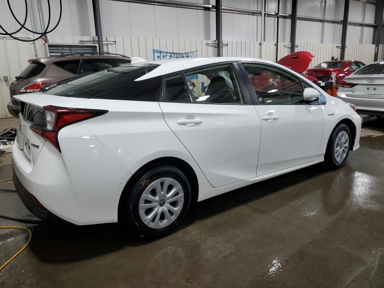 Изображение 3 2021 TOYOTA PRIUS SPECIAL EDITION 2021 с VIN JTDKAMFU1M3146127