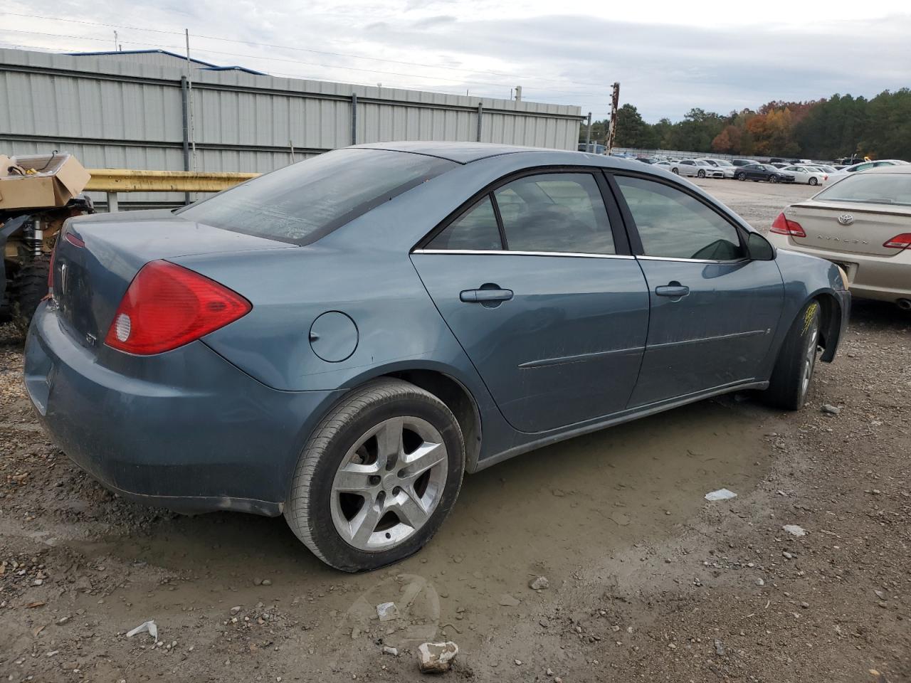 Image 3 of 2006 PONTIAC G6 GT 2006 with VIN 1G2ZH558564189357