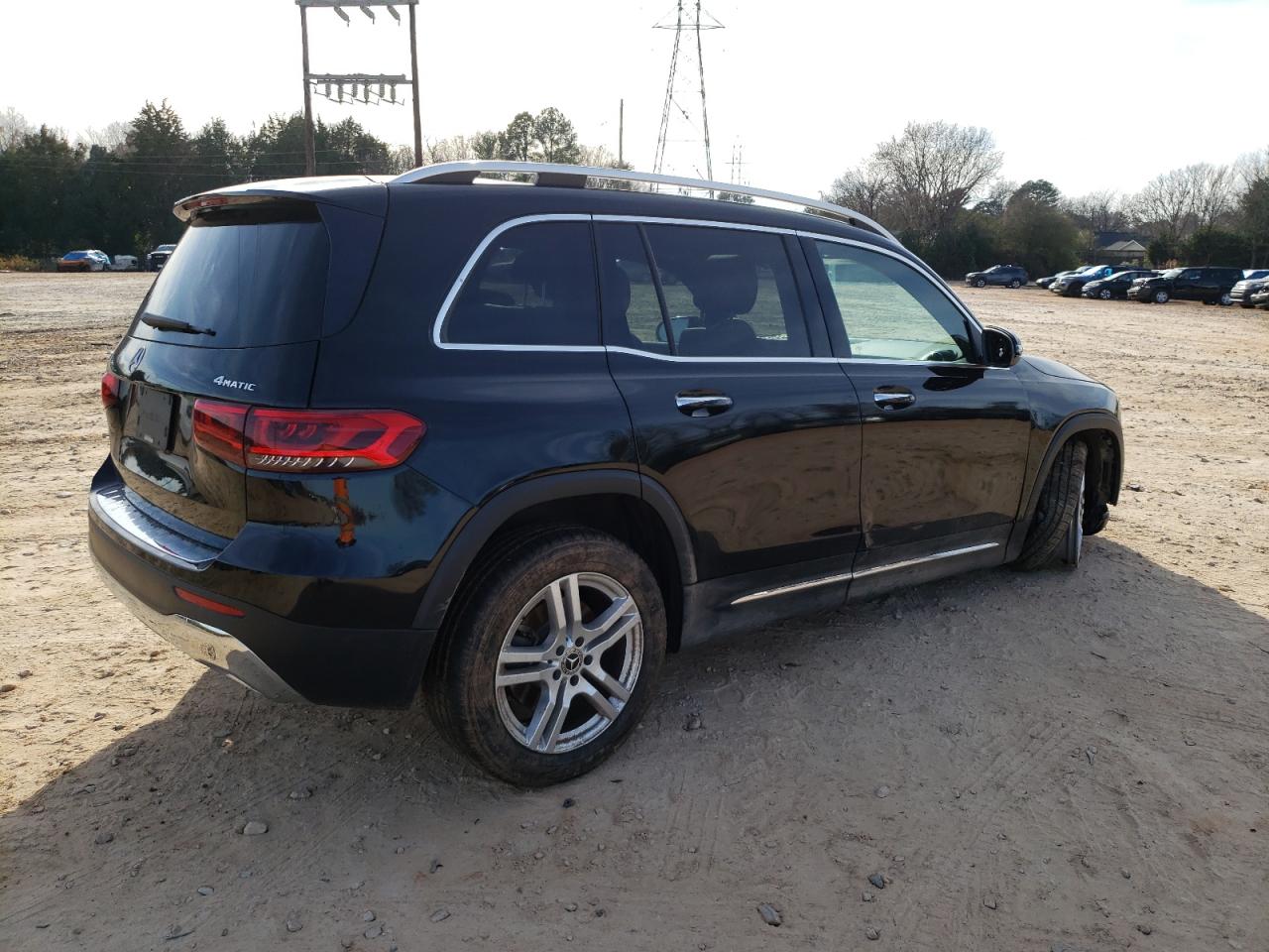 Image 3 of 2020 MERCEDES-BENZ GLB 250 4MATIC 2020 with VIN WDC4M4HBXLW003213