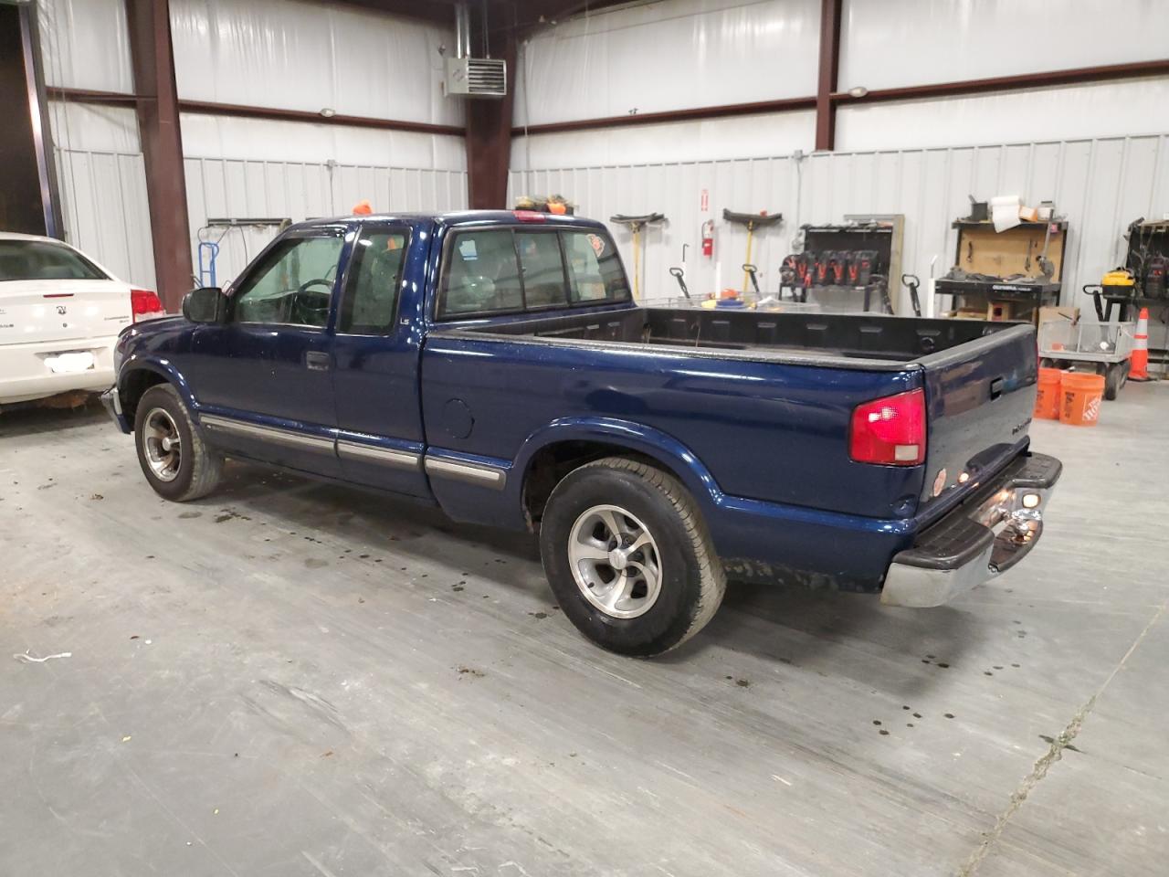 Obraz 2 z 2003 CHEVROLET S TRUCK S10 2003 z VIN 1GCCS19X238156544