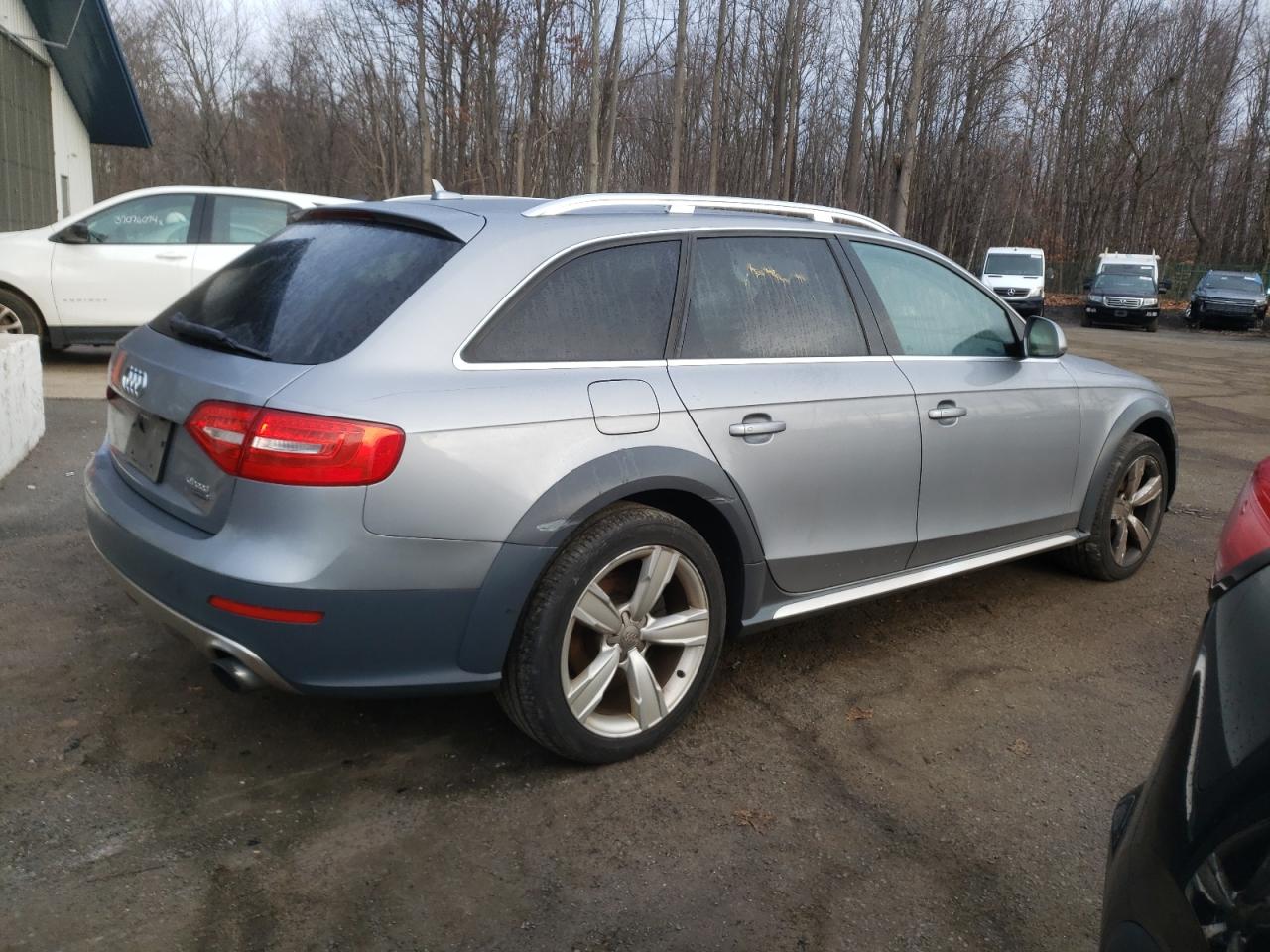 Image 3 of 2016 AUDI A4 ALLROAD PREMIUM 2016 with VIN WA1TFAFL6GA003406