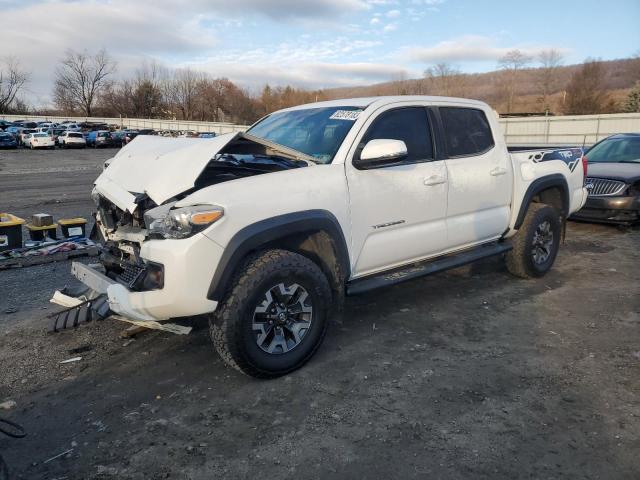 Image 1 of 2016 TOYOTA TACOMA DOUBLE CAB 2016 with VIN 3TMCZ5AN2GM020090
