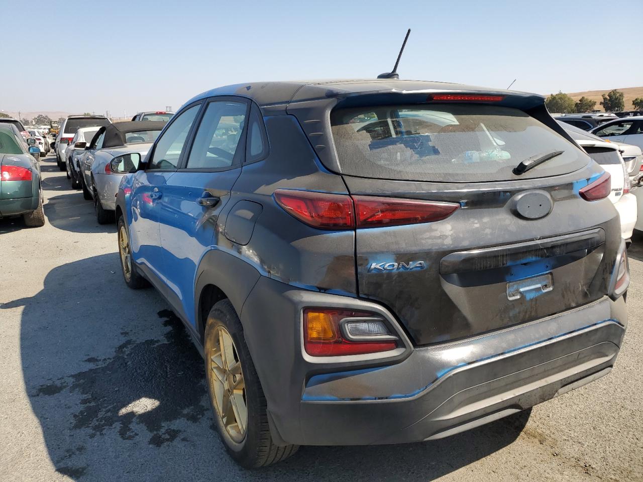 Image 2 of 2019 HYUNDAI KONA SE 2019 with VIN KM8K12AA9KU332776