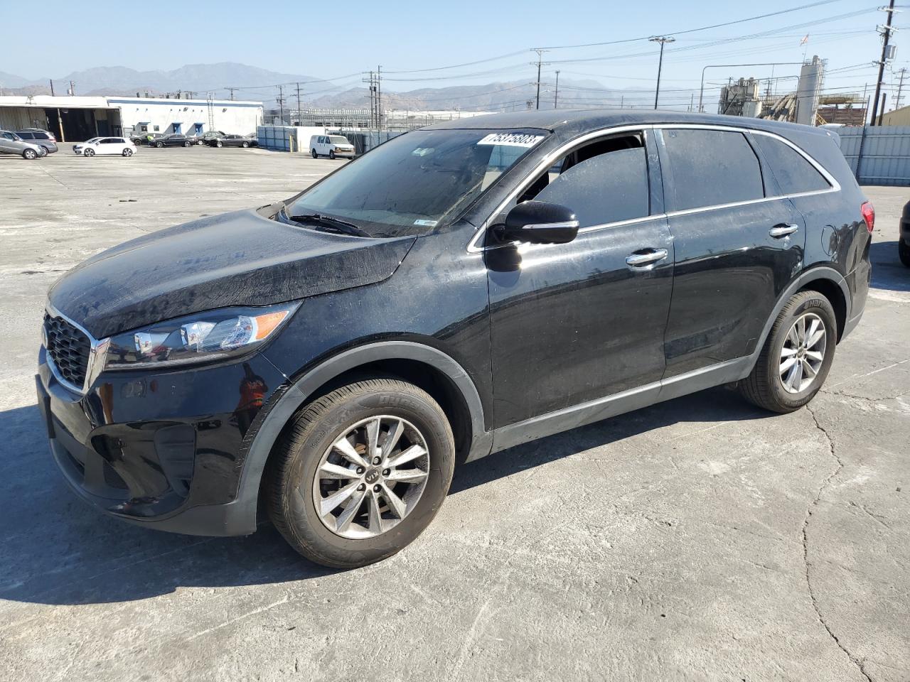 Image 1 of 2020 KIA SORENTO L 2020 with VIN 5XYPG4A33LG711636