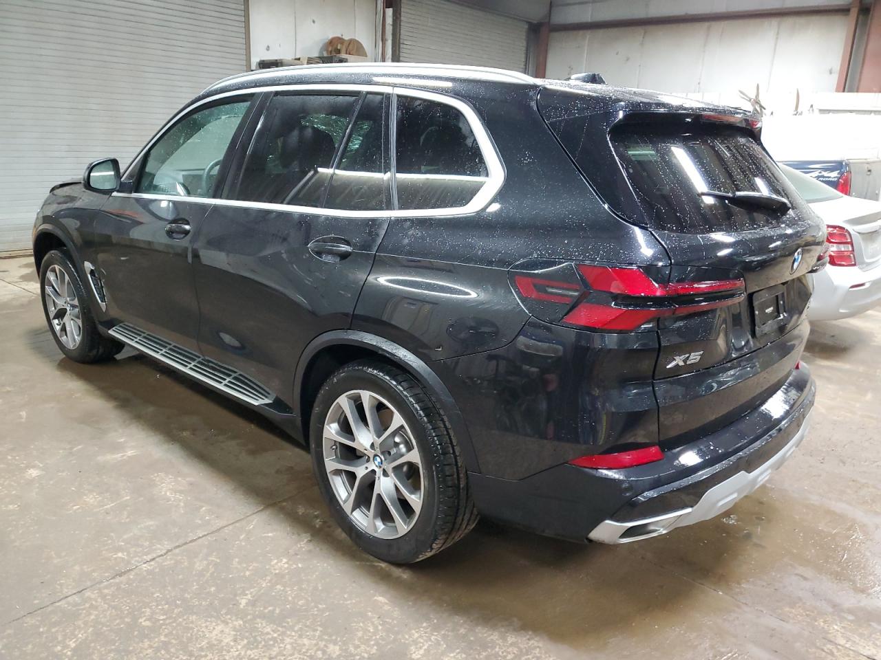Изображение 2 2024 BMW X5 XDRIVE40I 2024 с VIN 5UX23EU05R9S87608