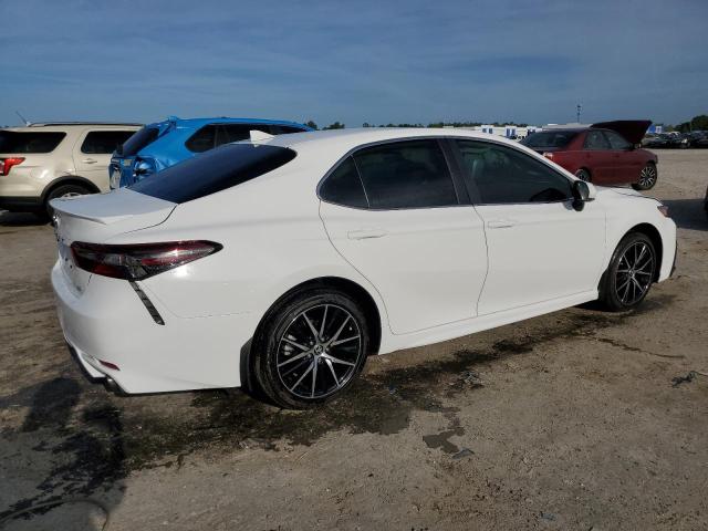 Изображение 3 2024 TOYOTA CAMRY SE NIGHT SHADE 2024 с VIN 4T1G11AK4RU208658