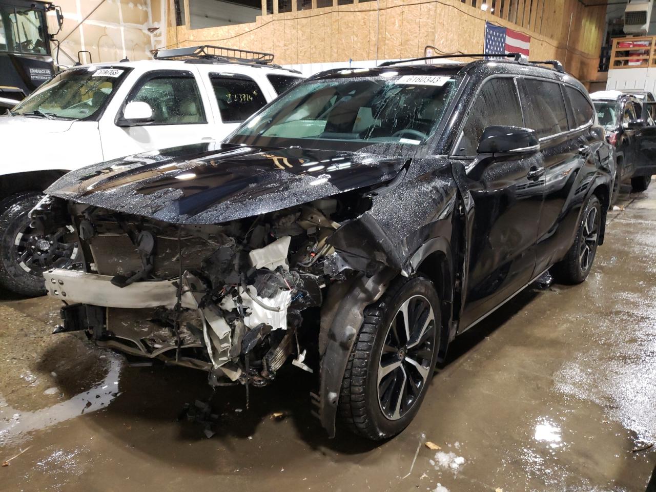 Image 1 of 2021 TOYOTA HIGHLANDER XSE 2021 with VIN 5TDJZRBH0MS152106