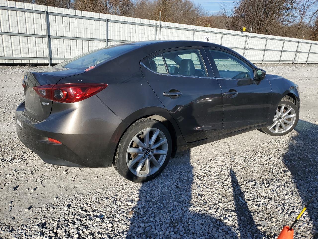 Image 3 of 2017 MAZDA 3 TOURING 2017 with VIN JM1BN1V72H1106400