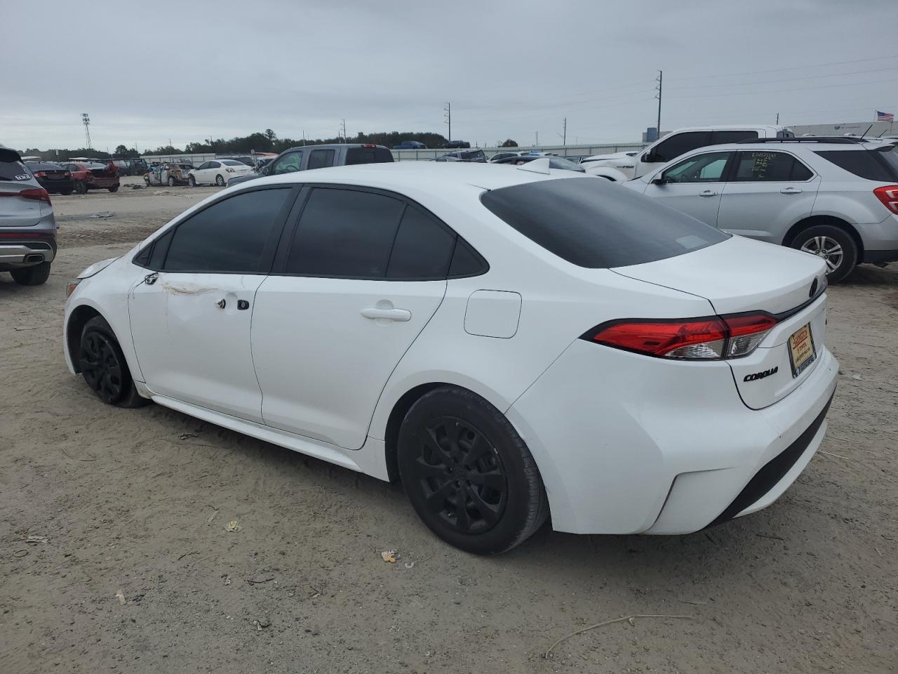 Изображение 2 2021 TOYOTA COROLLA LE 2021 с VIN 5YFEPMAE7MP179460