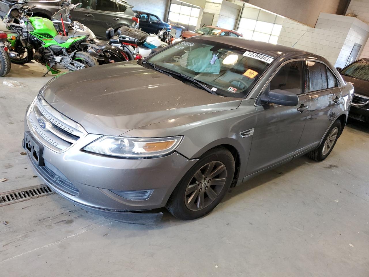 Image 1 of 2011 FORD TAURUS SE 2011 with VIN 1FAHP2DW1BG147985