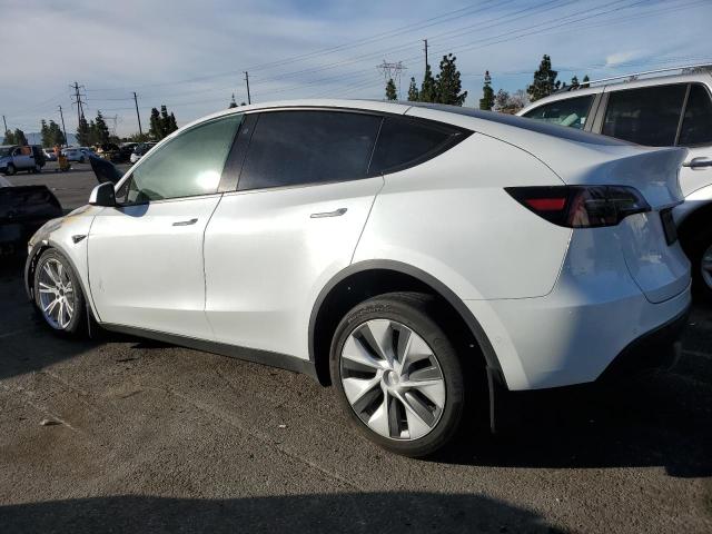 Obraz 2 z 2022 TESLA MODEL Y  2022 z VIN 7SAYGDEE0NF411887