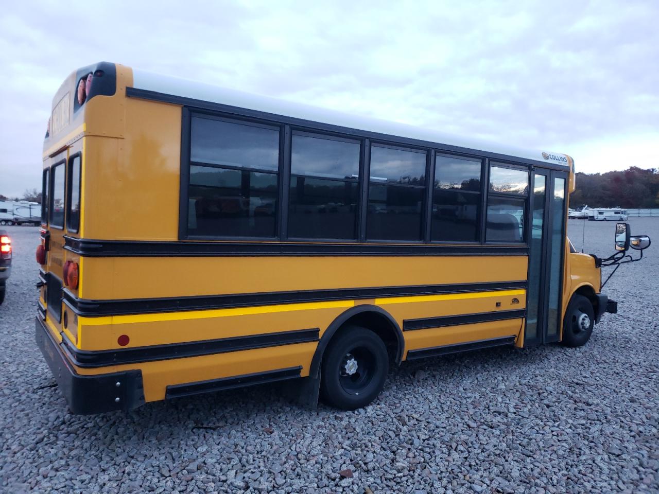 Image 3 of 2017 CHEVROLET EXPRESS G4500  2017 with VIN 1GB6GUBGXH1110734