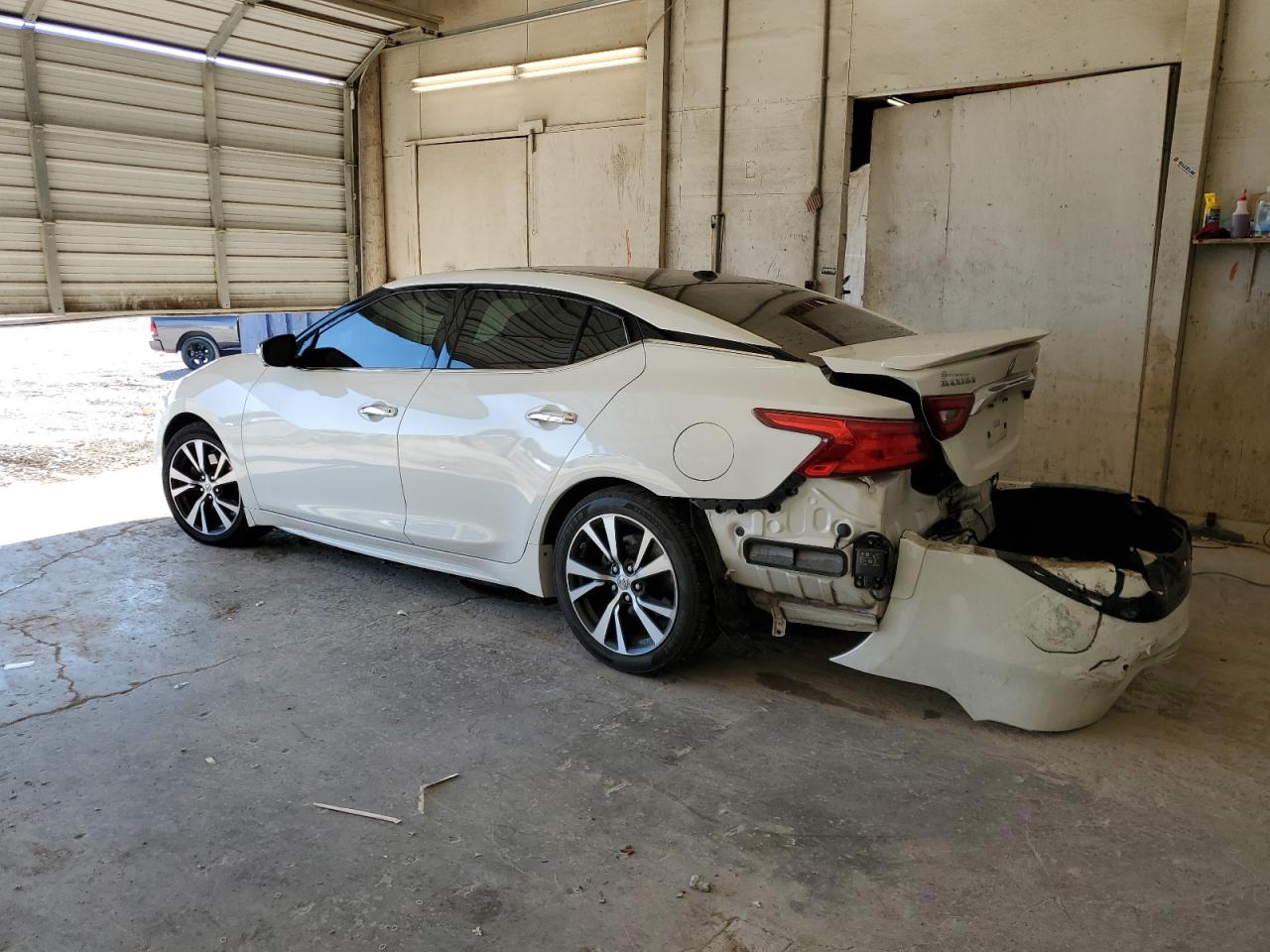 Изображение 2 2017 NISSAN MAXIMA 3.5S 2017 с VIN 1N4AA6AP4HC408467